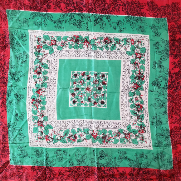 Vintage Silk 32" x 36" Wrap Around Scarf Green Red - Picture 5 of 8